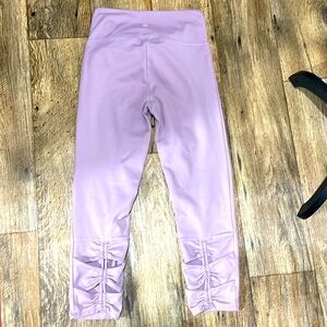 Marika active wear capri pants lilac medium